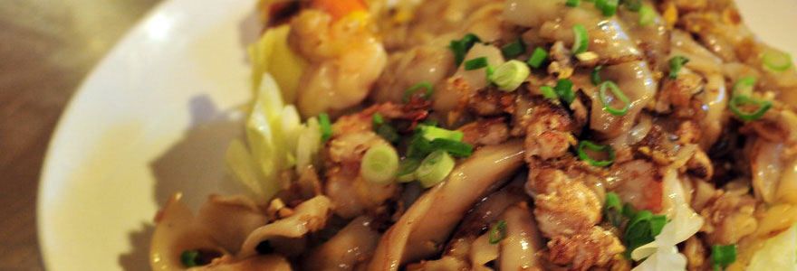 Thai food at Pongsri restaurant