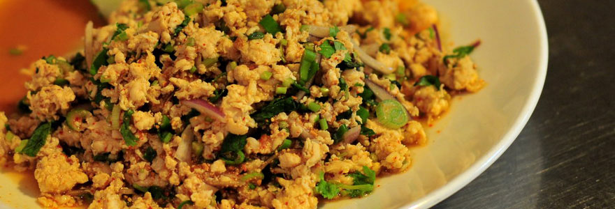 Thai food at Pongsri restaurant